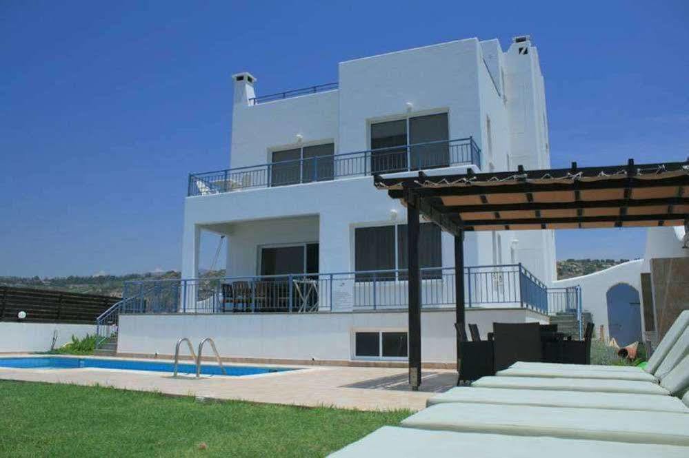 Blue Coral Beach Villas Paphos Buitenkant foto
